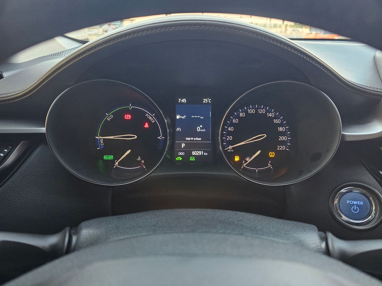 تويوتا CHR BASE