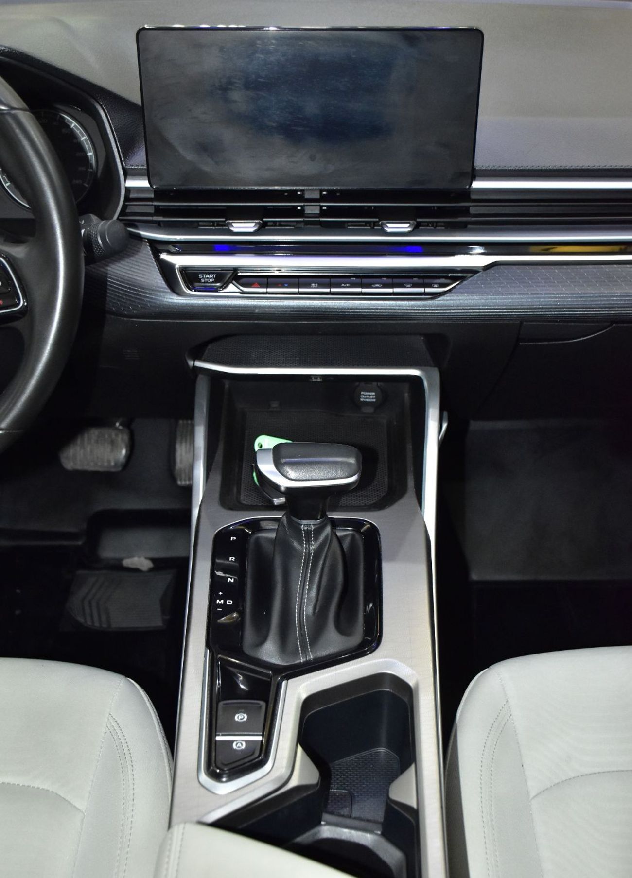 جيلي إمجراند EXCELLENT DEAL for our Geely Emgrand 1.5L ( 2024 Model ) in Grey Color GCC Specs