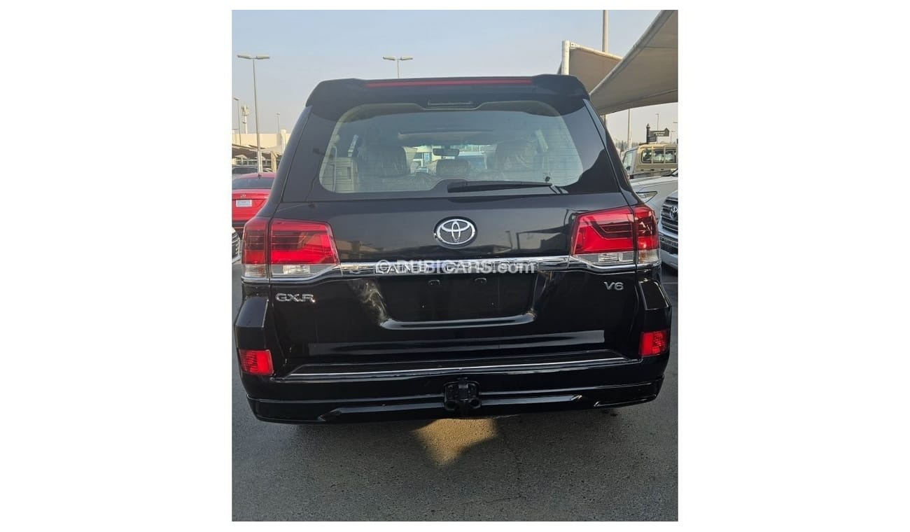 تويوتا لاند كروزر GXR