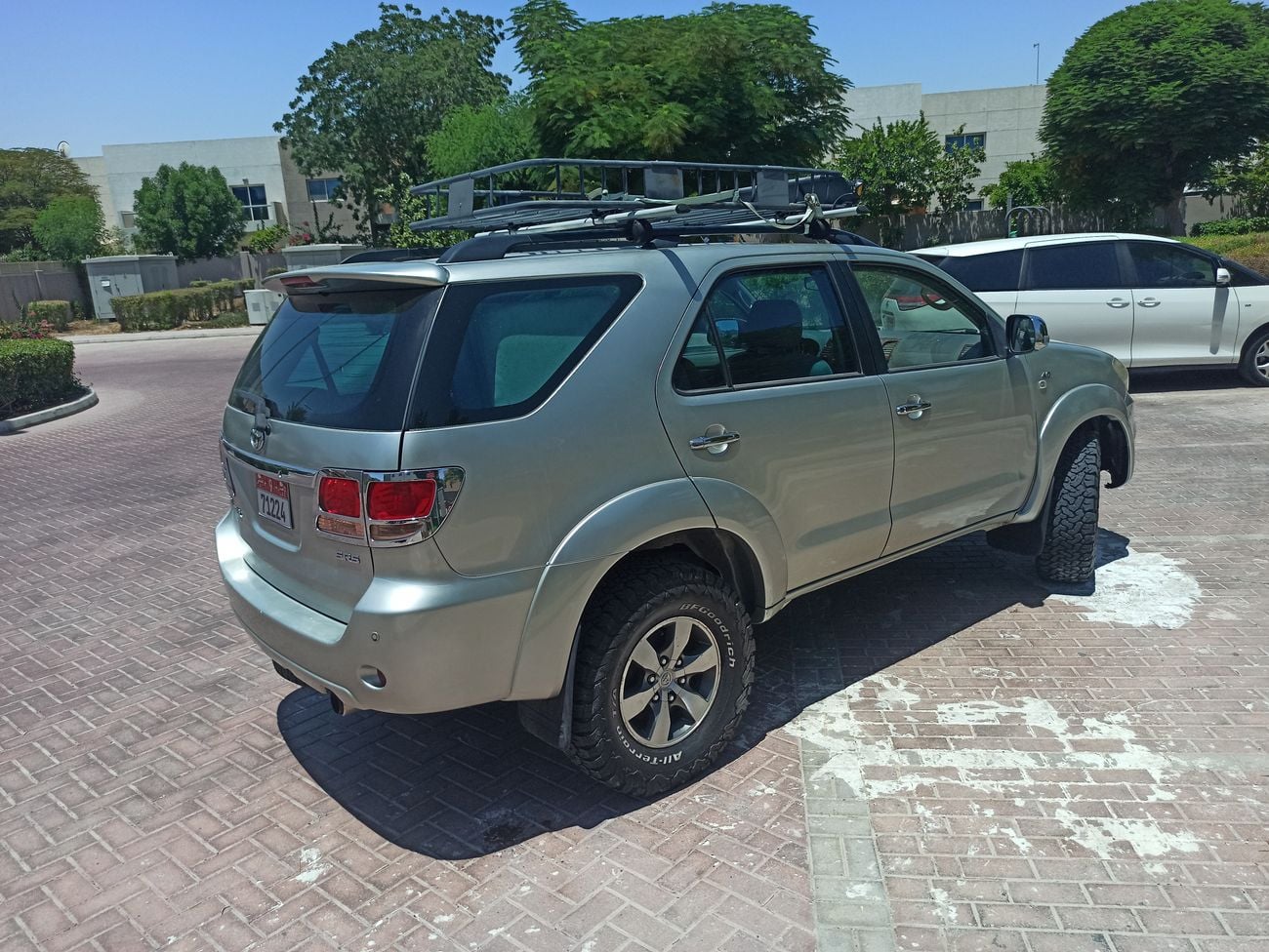 Toyota Fortuner SR5