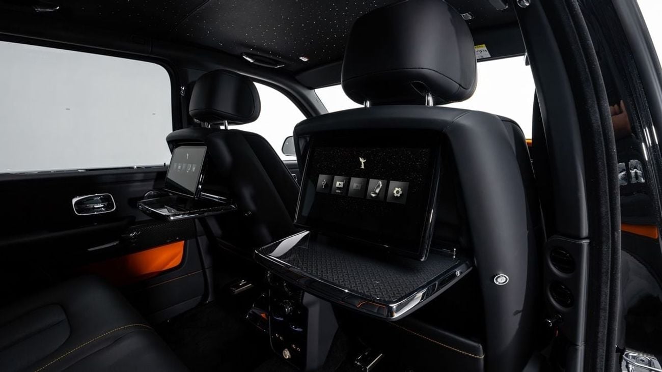 رولز رويس كولينان Black Badge - 2025 - GCC - Under Warranty and Service Contract