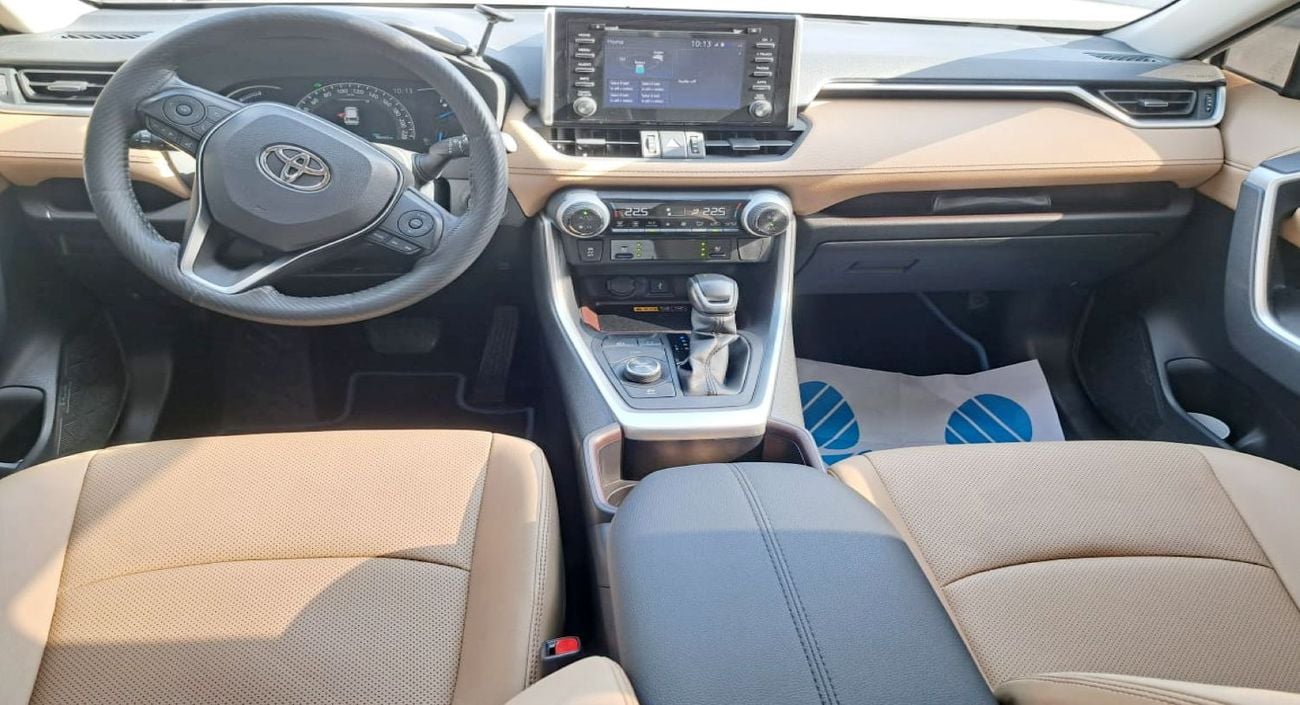 Toyota RAV4 XLE 2.5L Hybrid  - Al Futtaim