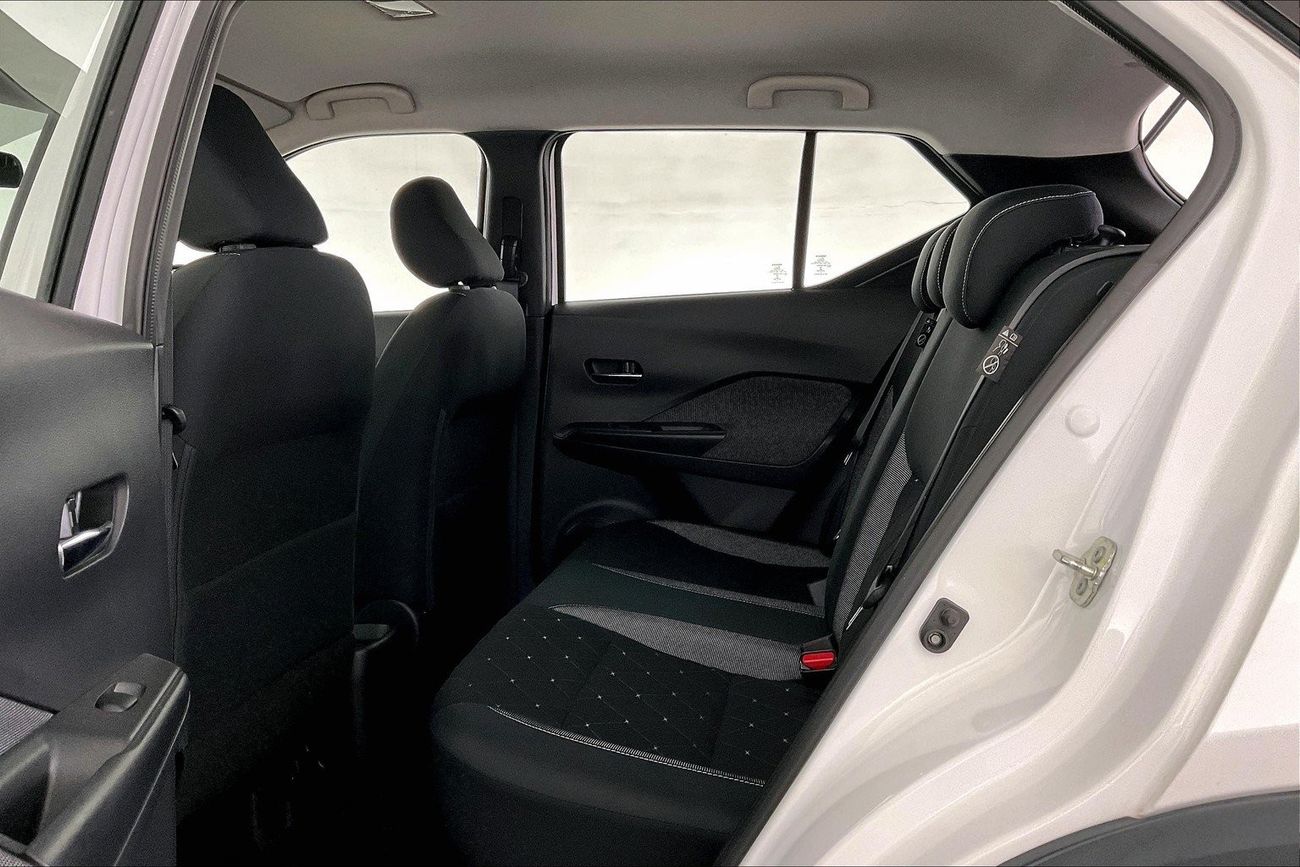 Nissan Kicks SV+NAV | 1 year free warranty | 0 Down Payment