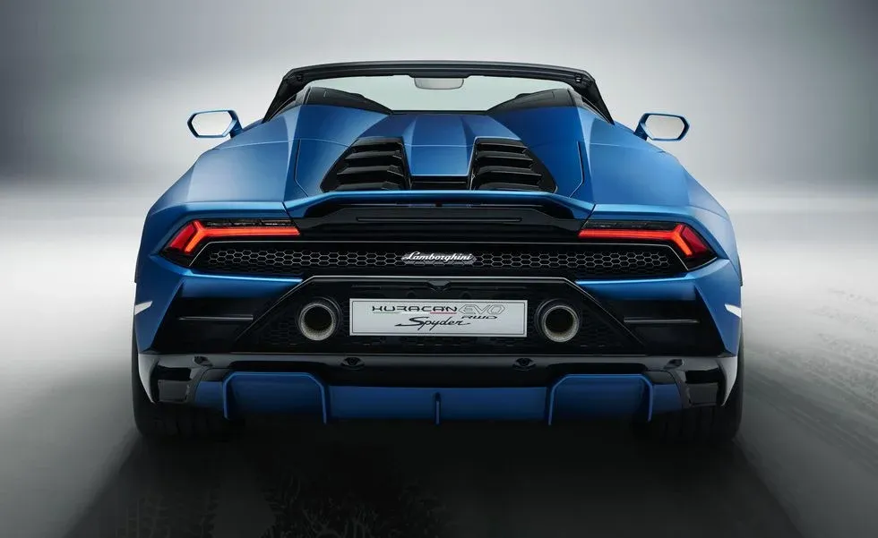 لامبورغيني هوراكان ايفو سبايدر exterior - Rear