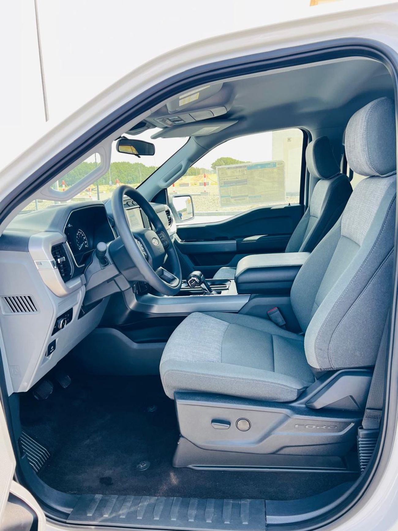 فورد F 150 XLT 3.5L (5 Seater)