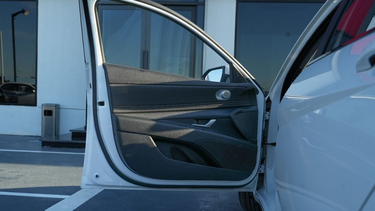 Hyundai Elantra GLX 1.5L WHITE 2025MY EXPORT PRICE