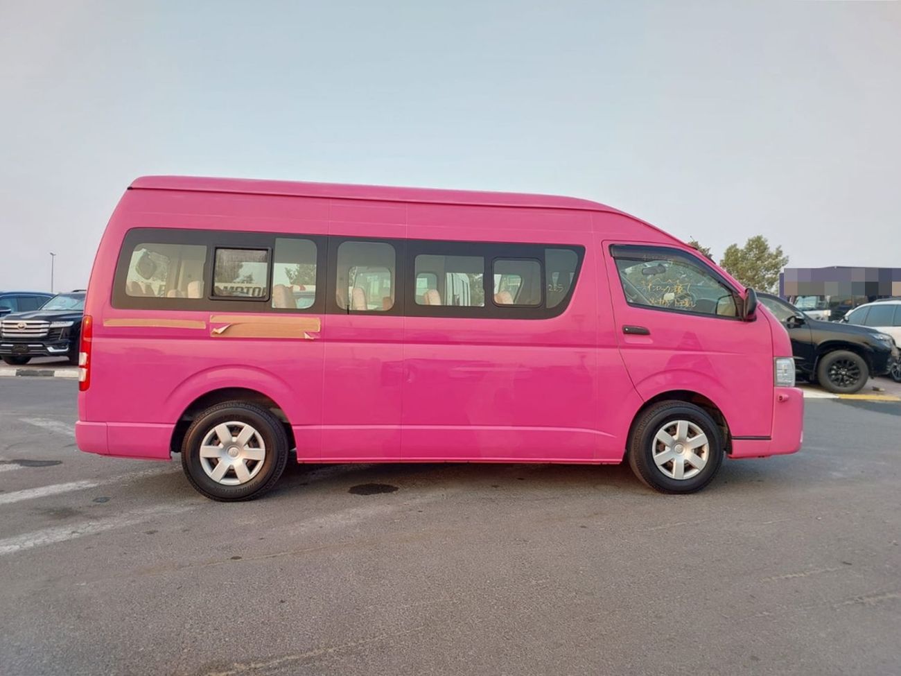 Toyota Hiace TOYOTA HIACE VAN RHD 2017 MODEL 2.7 L PETROL AUTOMATIC(PM80878)