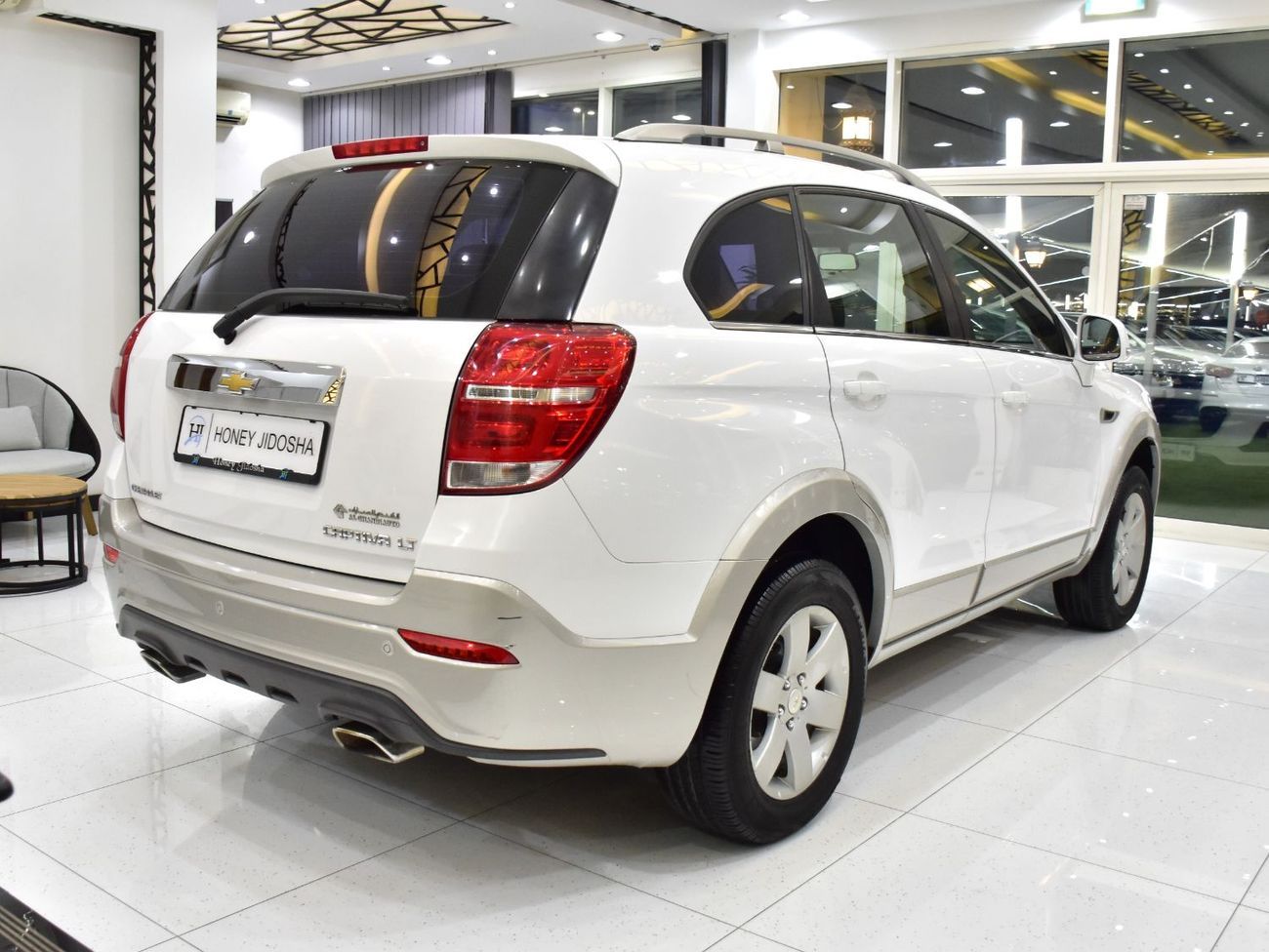 Chevrolet Captiva EXCELLENT DEAL for our Chevrolet Captiva LT ( 2017 Model ) in White Color GCC Specs