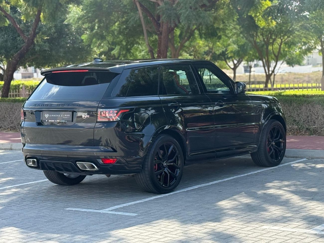 Land Rover Range Rover Sport SVR Carbon Edition 5.0L