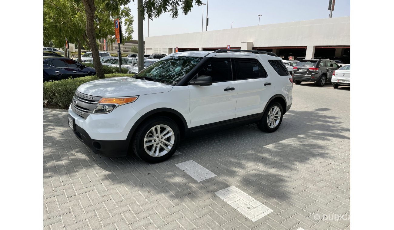 Ford Explorer Std