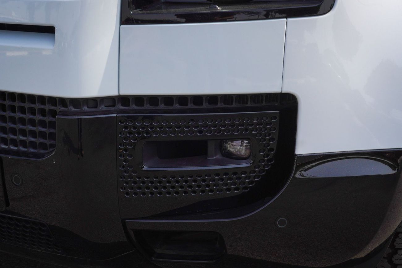 لاند روفر ديفندر 110 X P525 5.0L