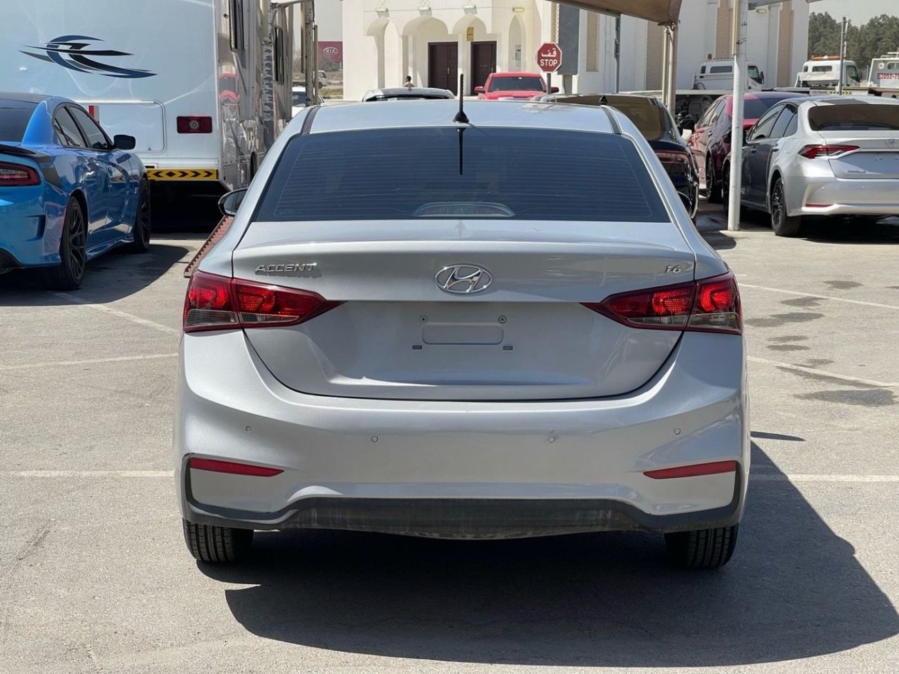 Hyundai Accent Base 1.6L (123 HP)