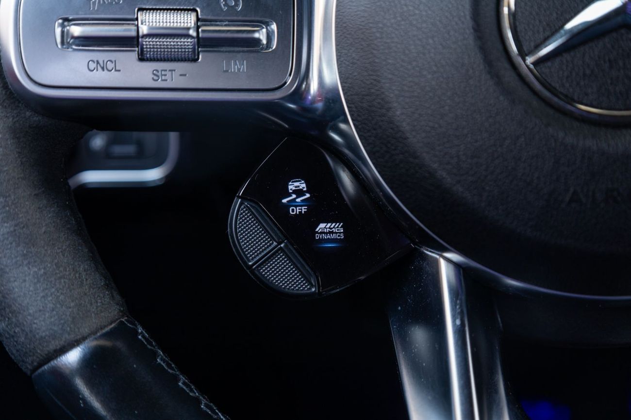 Mercedes-Benz CLA 35 AMG 4MATIC