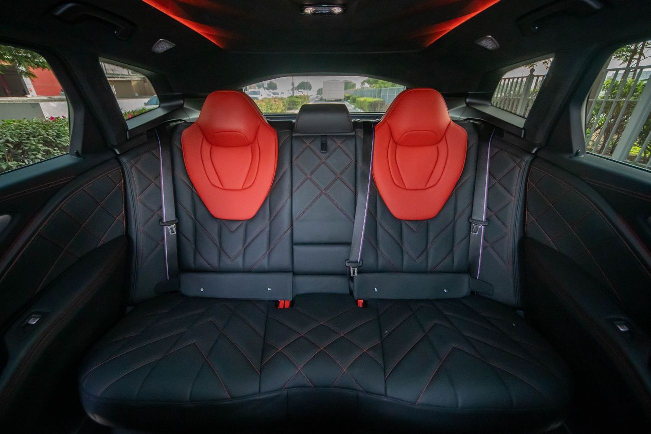 BMW XM 2024 BMW XM – Pure Power. Bold Design.    2024 | 10,000 K 4.4L Twin-Turbo V8 + Electric – 653 HP | 0