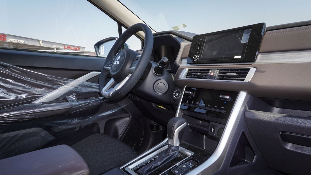 ميتسوبيشي إكسباندر ECTAGR041 – 2025 Mitsubishi Xpander Premium – 1.5L Petrol Auto 2wd -  Grey