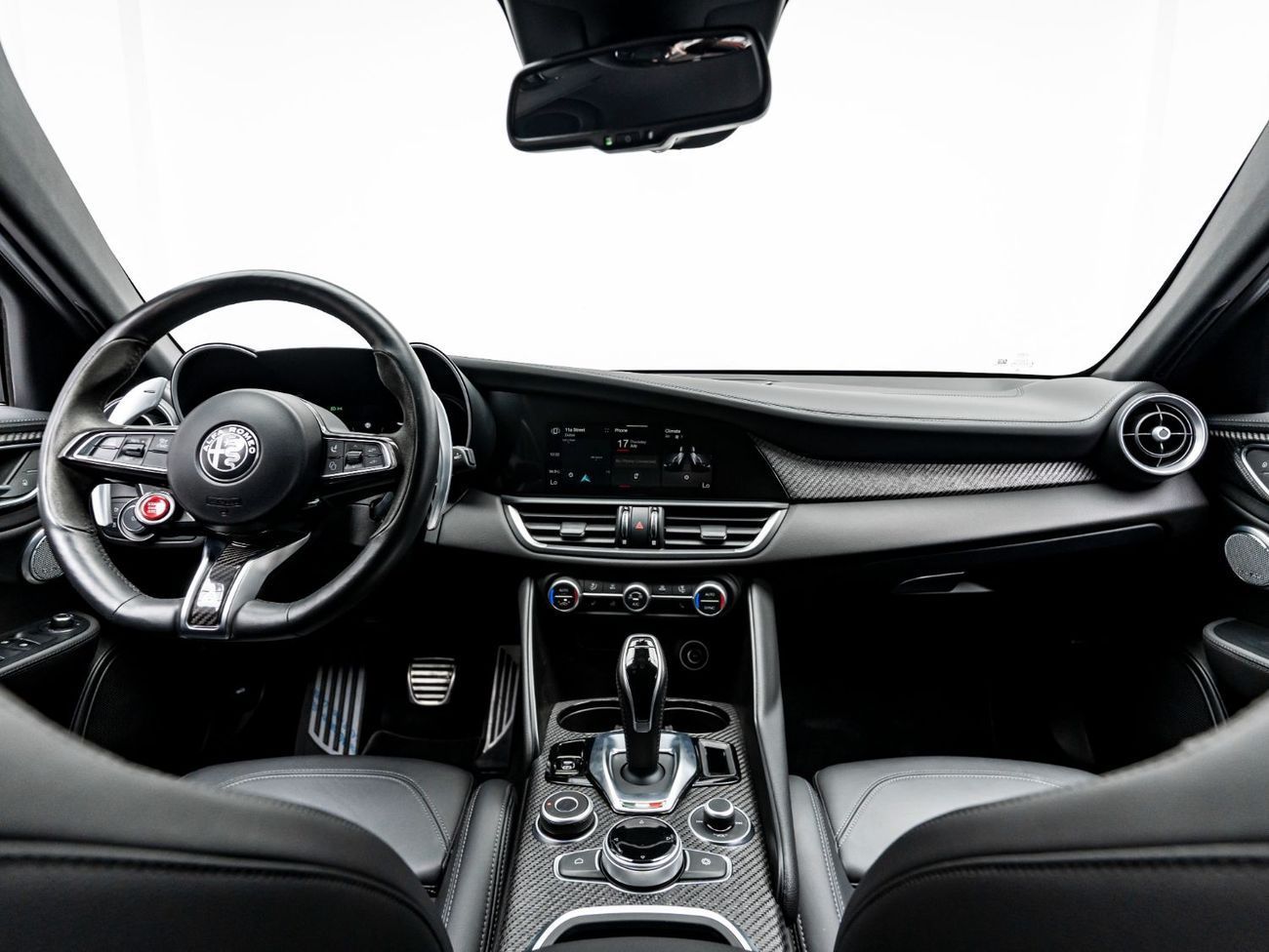 Alfa Romeo Giulia 2024 Alfa Romeo Giulia Quadrifoglio, 2029 Alfa Romeo Warranty + 2029 Service Contract, Low KMs, GCC