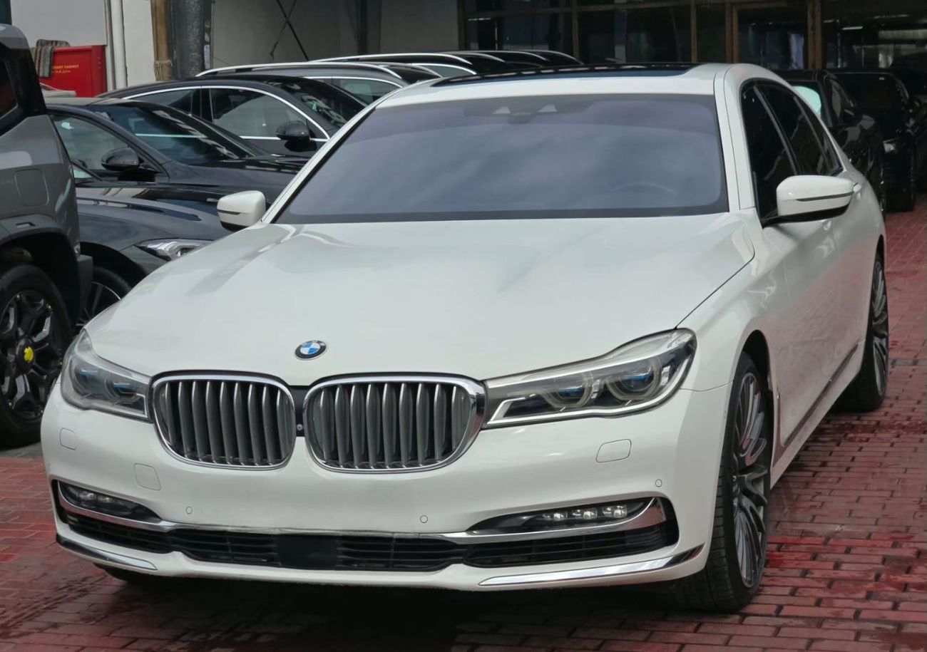 بي أم دبليو 750i XDrive Luxury Original paint 2016 GCC