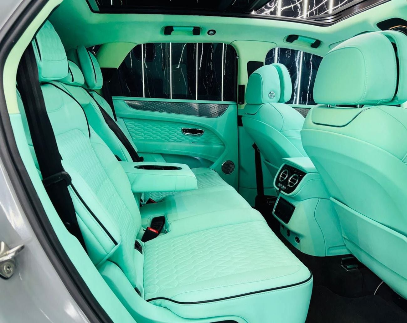 Bentley Bentayga FIRST EDITION
