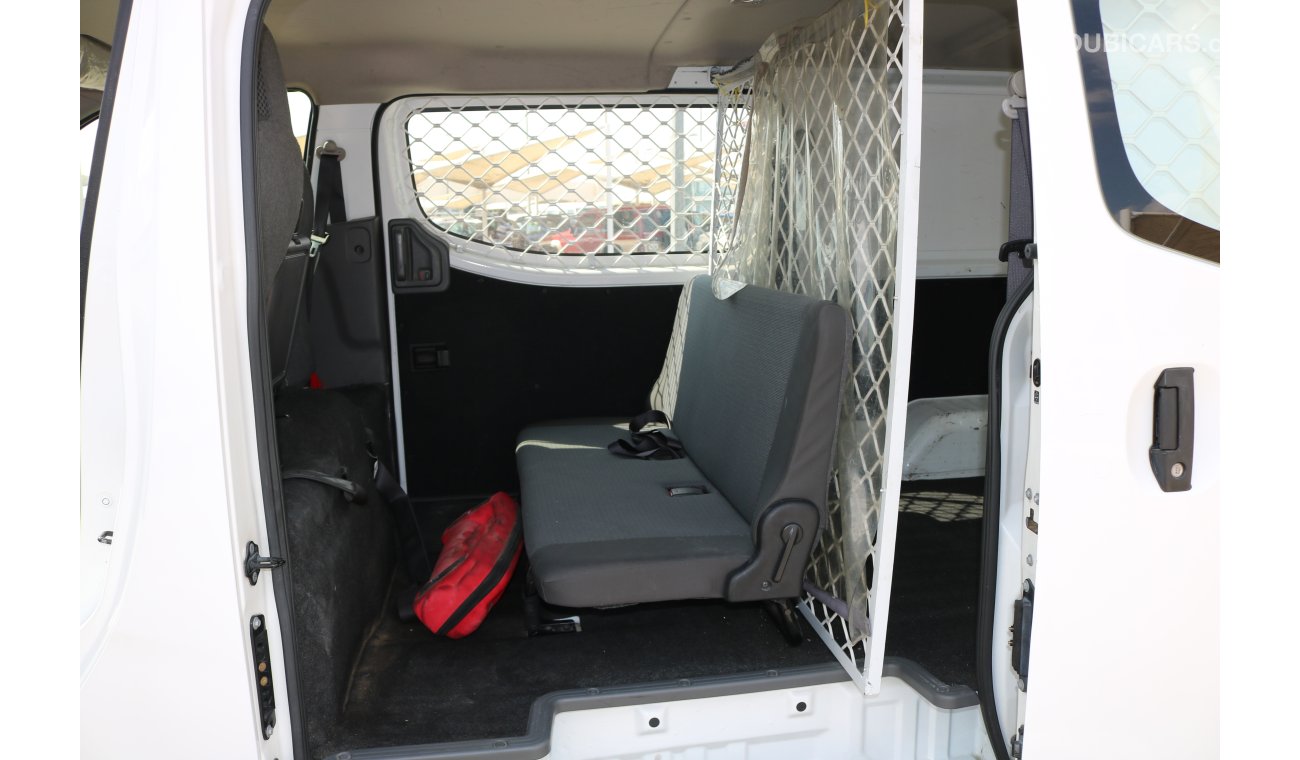 Nissan Urvan 6 SEATER PANNEL VAN