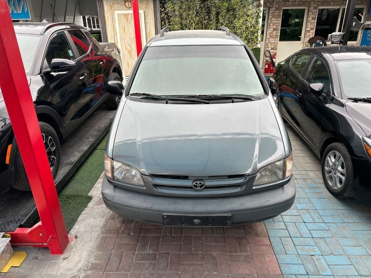 Toyota Sienna 1999 3.0L 7seat