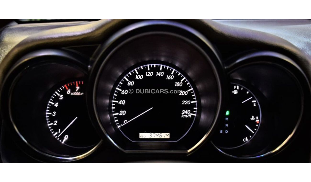 Lexus RX 330 Amazing Lexus RX 330 2005 Model!! in White Color! GCC Specs