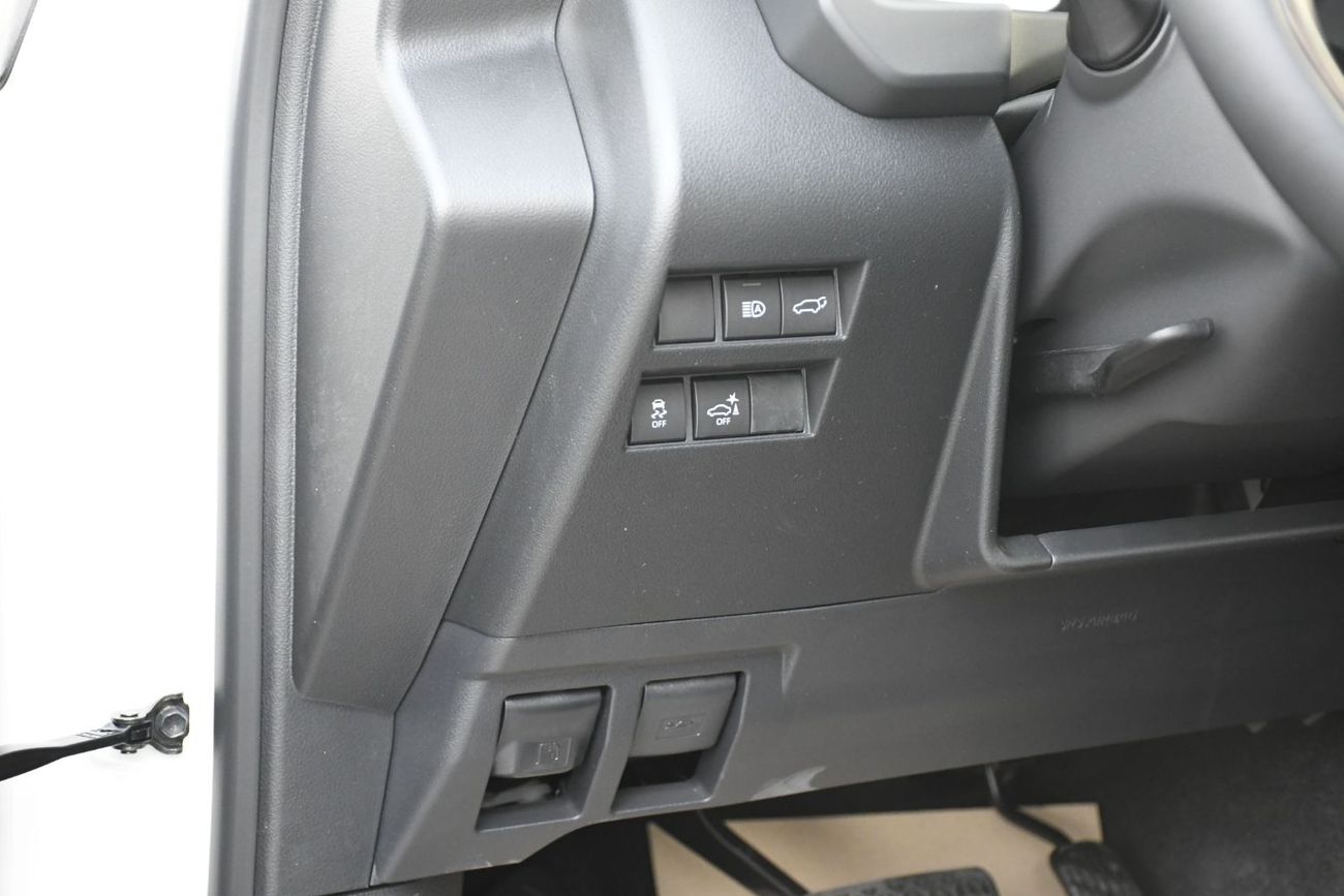 تويوتا لاند كروزر 4.0L VX,PETROL A/T, MY25 4.0L High-A/T Petrol