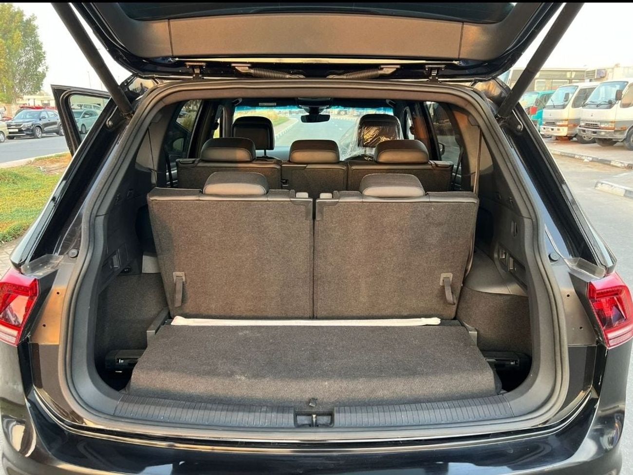 فولكس واجن تيجوان Right-Hand drive 2.0cc diesel Auto