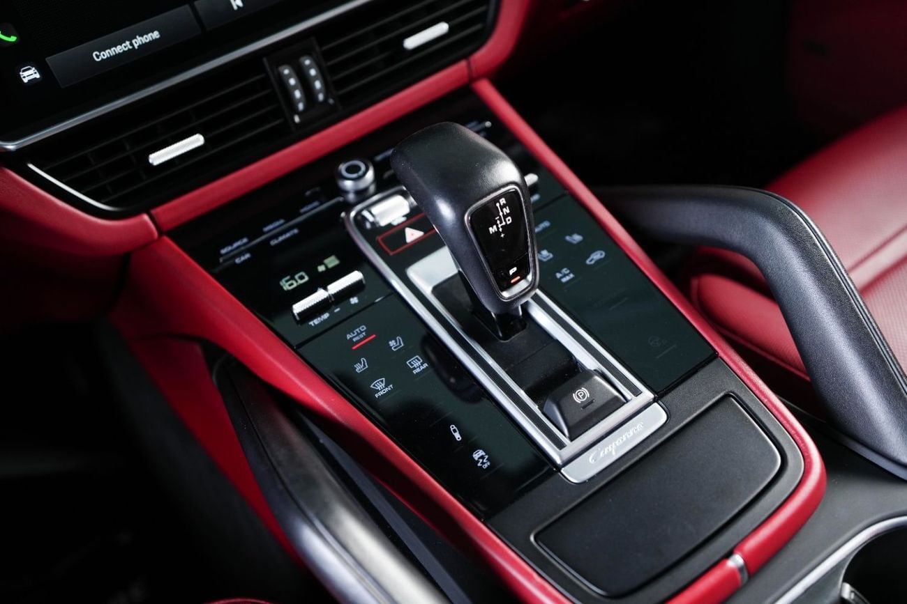 Porsche Cayenne Coupe-Platinum Edition-GCC -well maintained-Sport crono package-Warranty Available