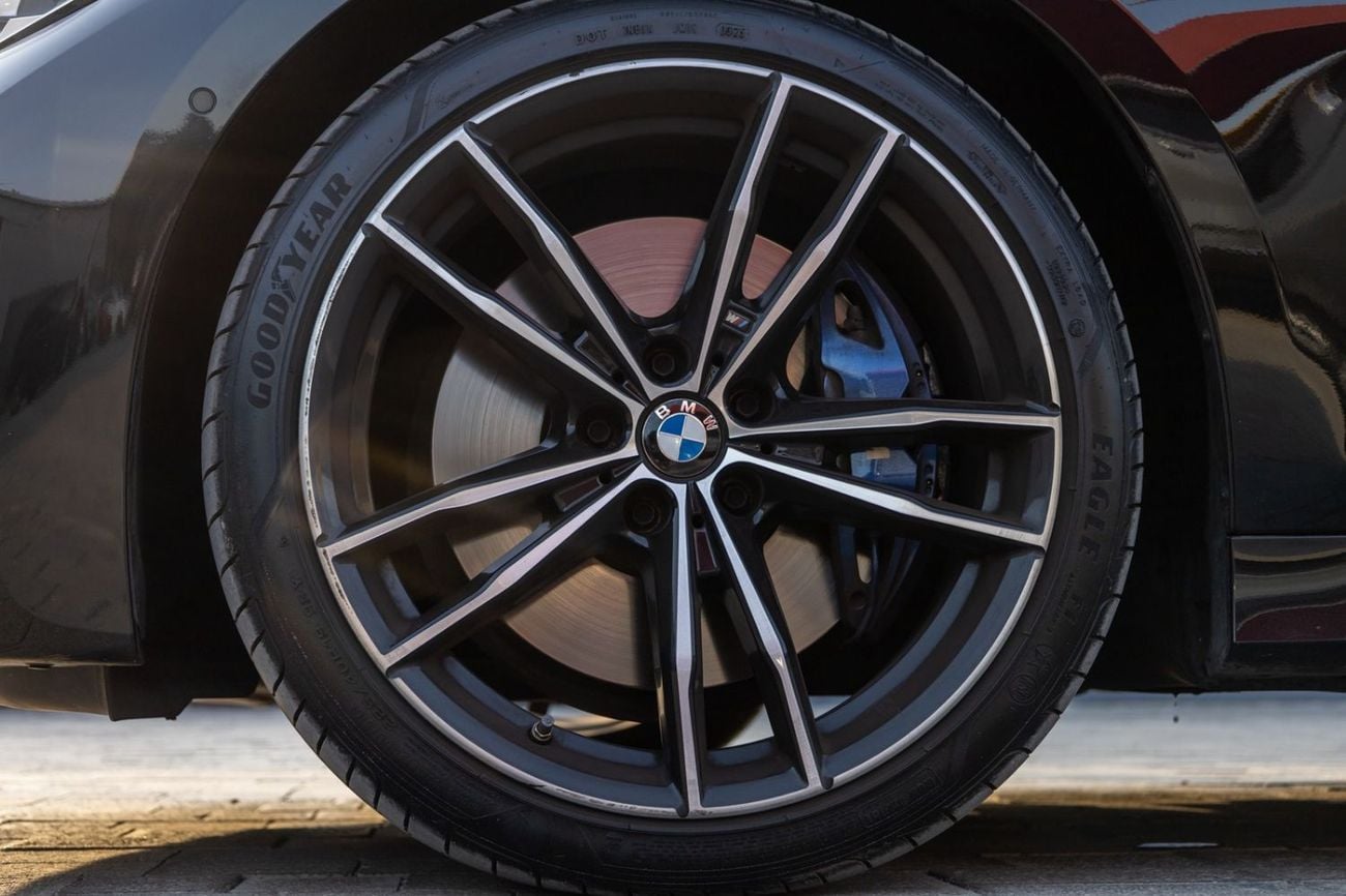 بي أم دبليو 330i M Sport 2.0L (255 HP)