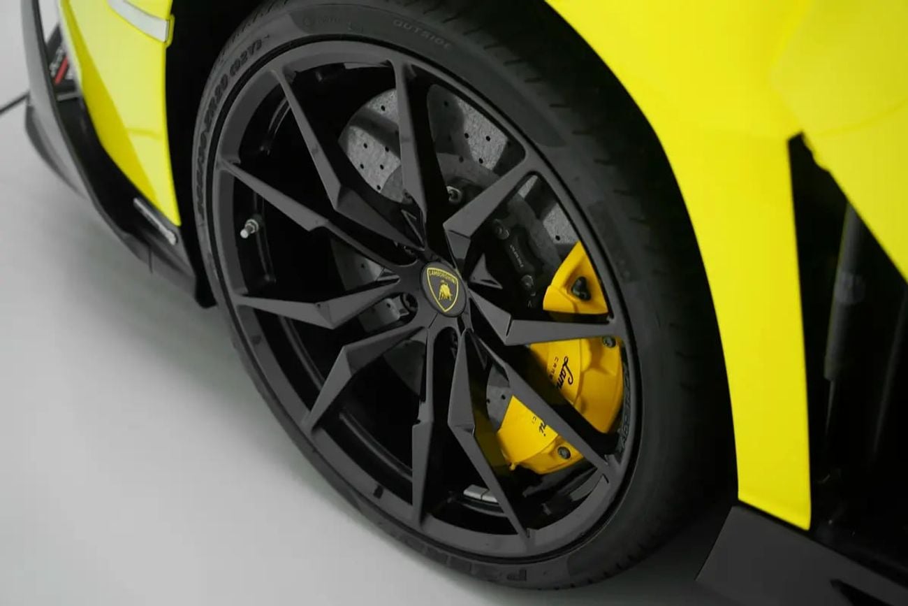 لامبورغيني أفينتادور LP 720-4 50th ANNIVERSARIO