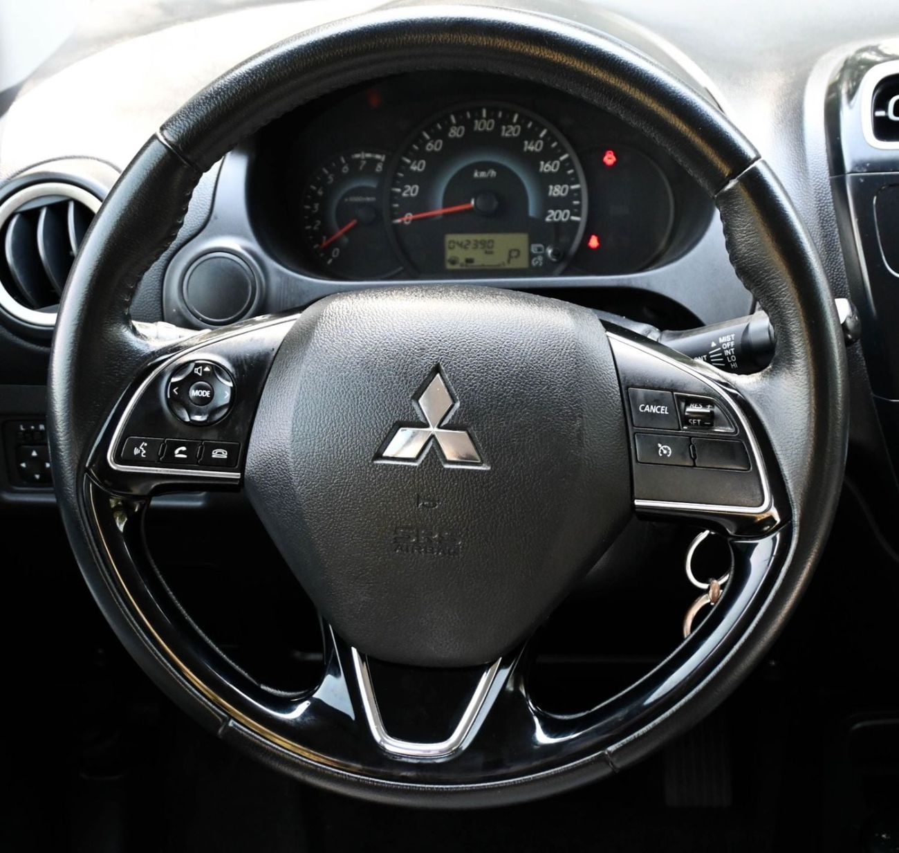 Mitsubishi Attrage GLX PREMIUM GCC Specs - Original Paint Free Accident Excellent Condition