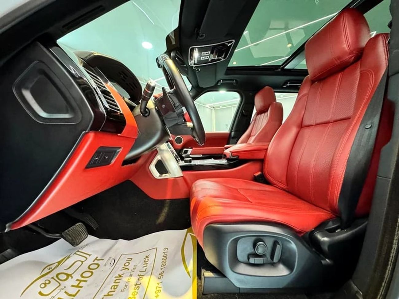 لاند روفر رينج روفر AUTOBIOGRAPHY SUPERCHARGED RR VOGUE V8 || FACELIFT || GCC || TOP RANGE || PANORAMIC ROOF