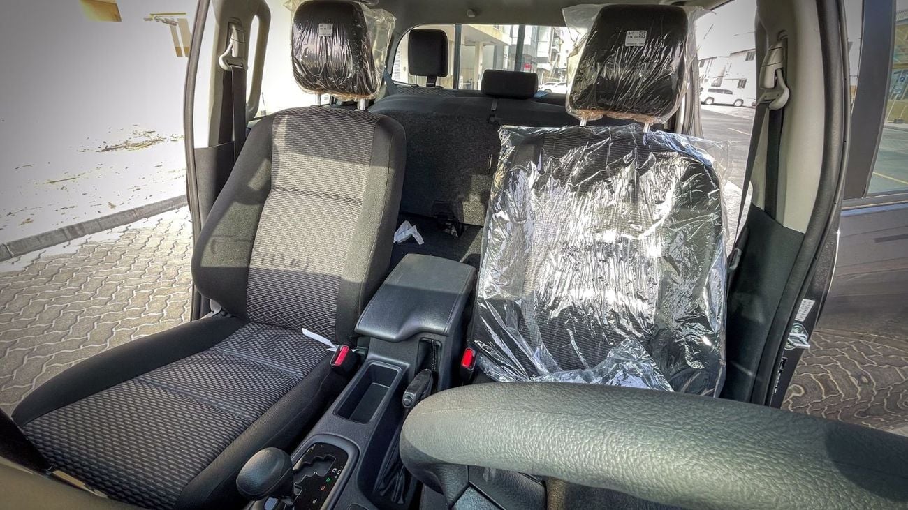 تويوتا هيلوكس SGLX S GLX 2.4L AWD A/T