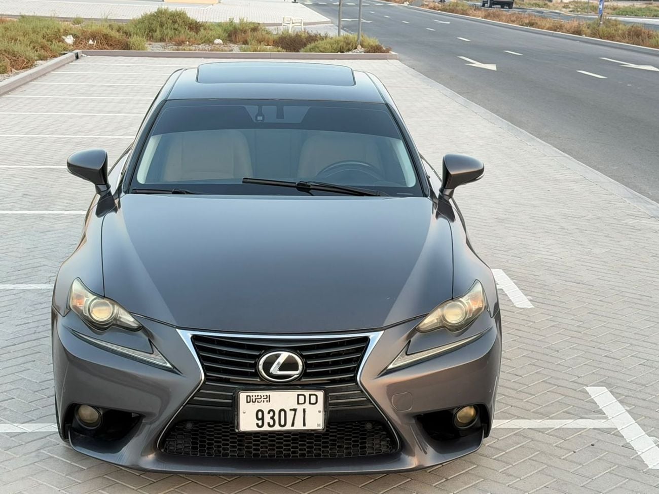 Lexus IS250 PRESTIGE Gulf specification, full option, sunroof
