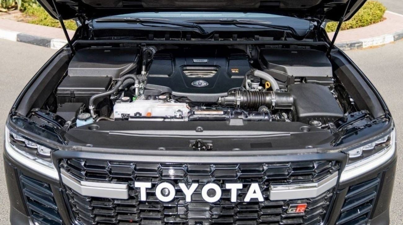 Toyota Land Cruiser GR-S LC300 GR SPORT 3.3D AT MY2024 – BLACK