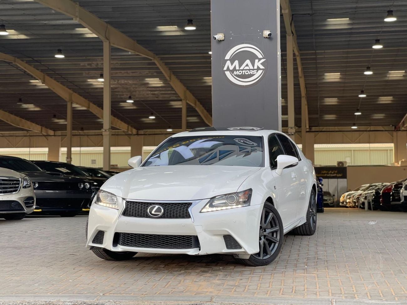 لكزس GS 350 بلاتينوم F-SPORT / 8 سرعات / دفع خلفي / مواصفات كاملة