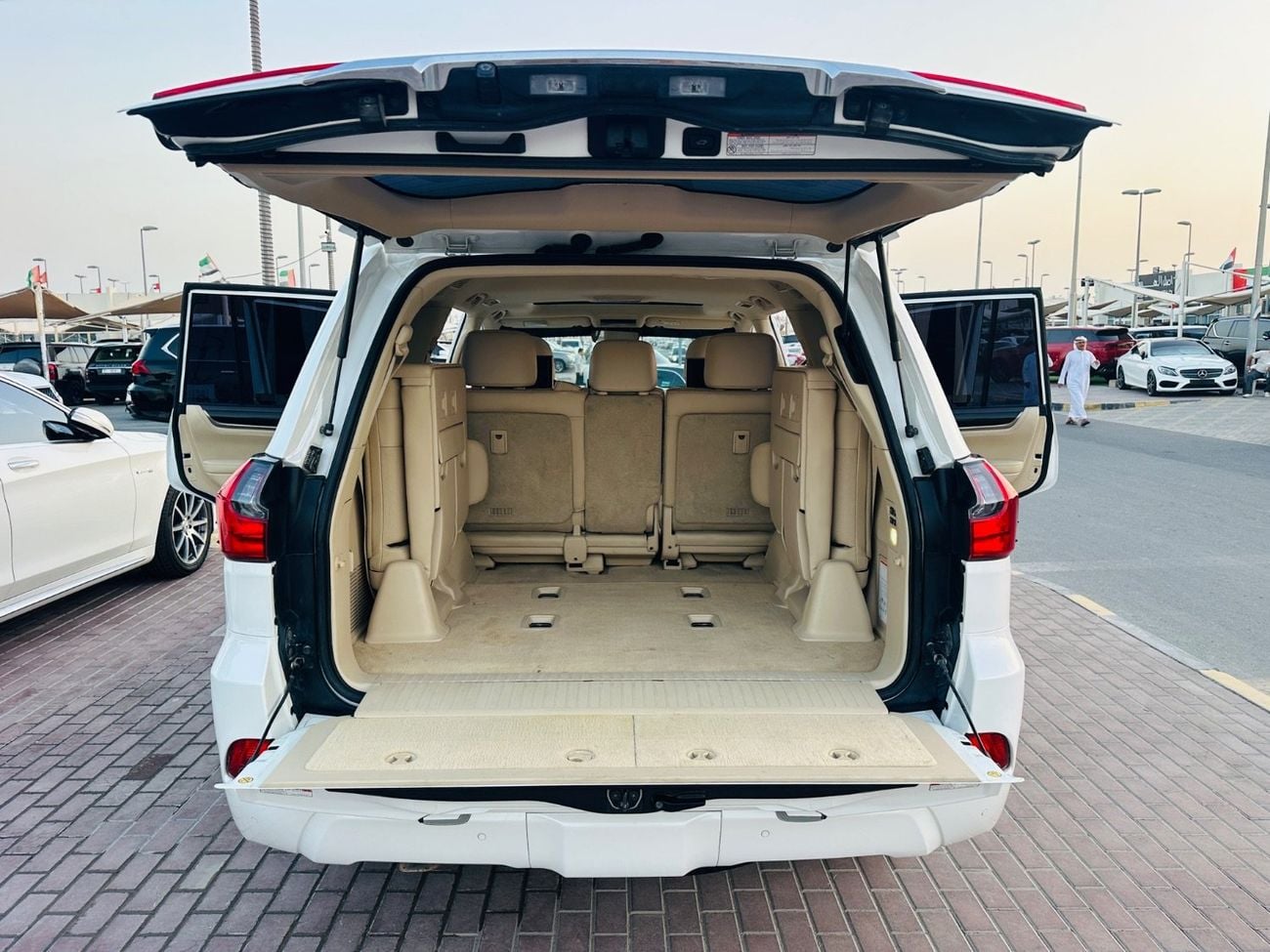 Lexus LX 570