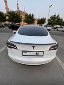 تسلا موديل 3
