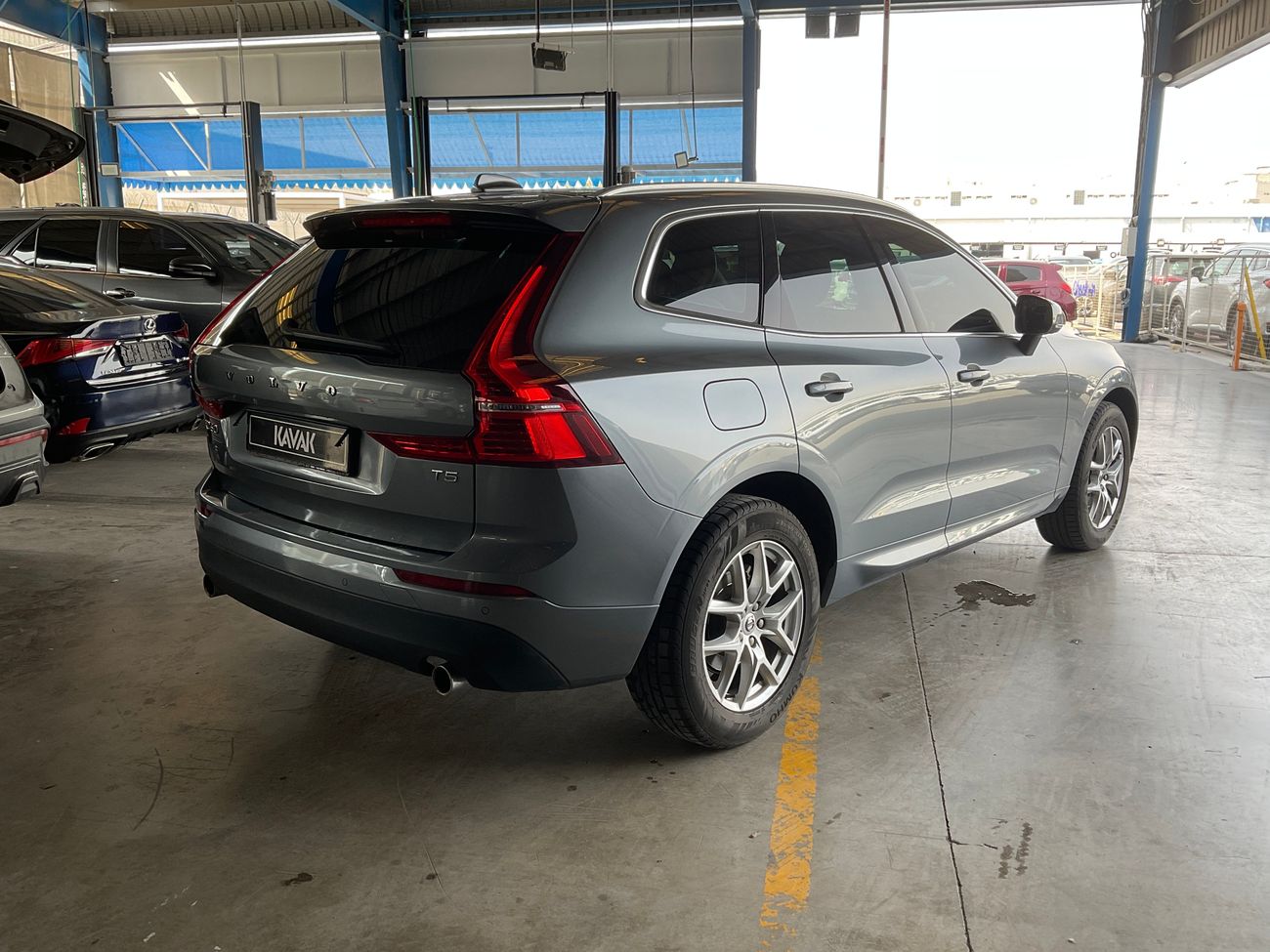 Volvo XC60 T5 Momentum | Guaranteed Warranty | 0 Down Payment