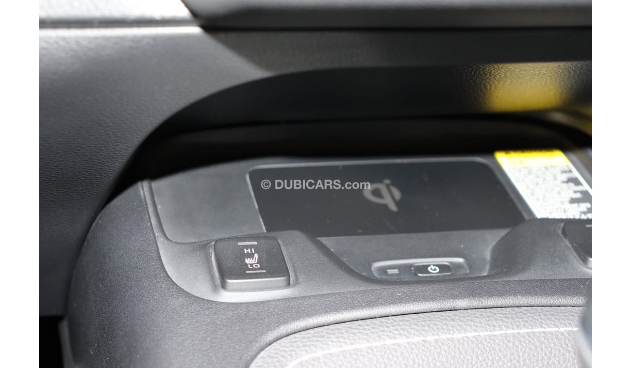 Toyota Corolla Toyota Corolla Hatchback SE / 2019 / Canadian / Low mileage