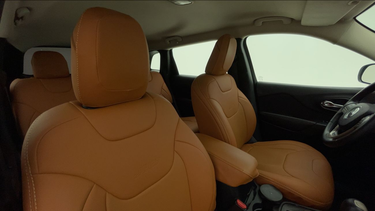 جيب شيروكي LONGITUDE 2.4 | بدون دفعة مقدمة | اختبار القيادة في المنزل