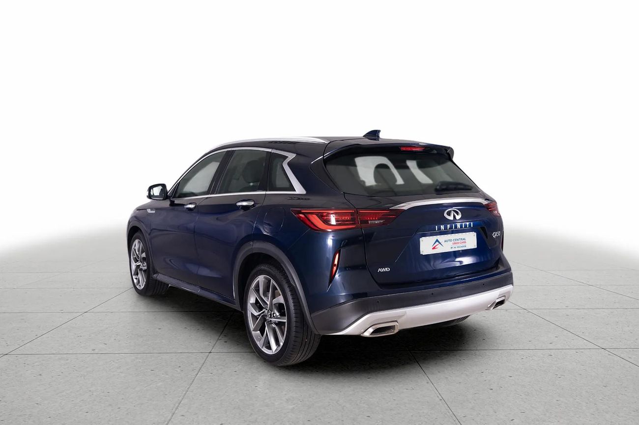 إنفينيتي QX50 LUXE 2.0