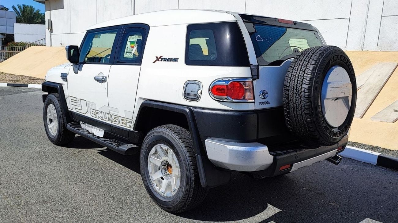 New TOYOTA FJ CRUISER 4.0L XTREME V6 PETROL AT 2023 for sale in Dubai ...