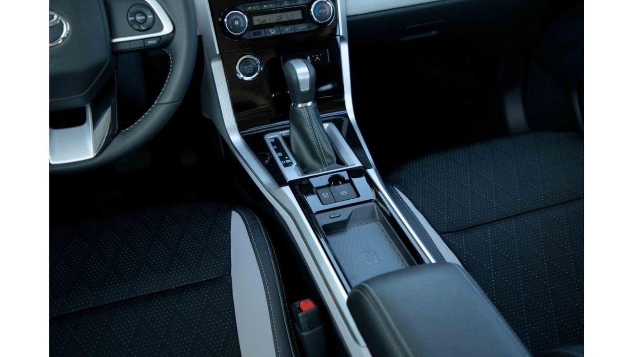 Toyota Veloz 2023 Toyota Veloz V 1.5 - Pearl White inside Black | Export Only