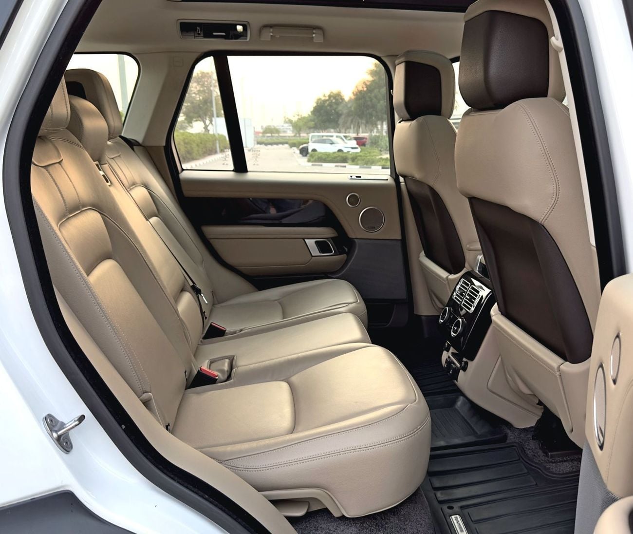 Land Rover Range Rover HSE 3.0L (380 HP)