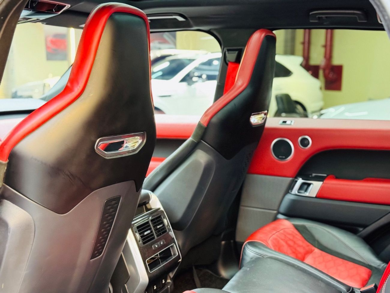 لاند روفر رينج روفر سبورت SVR 5.0L (575 HP) AWD