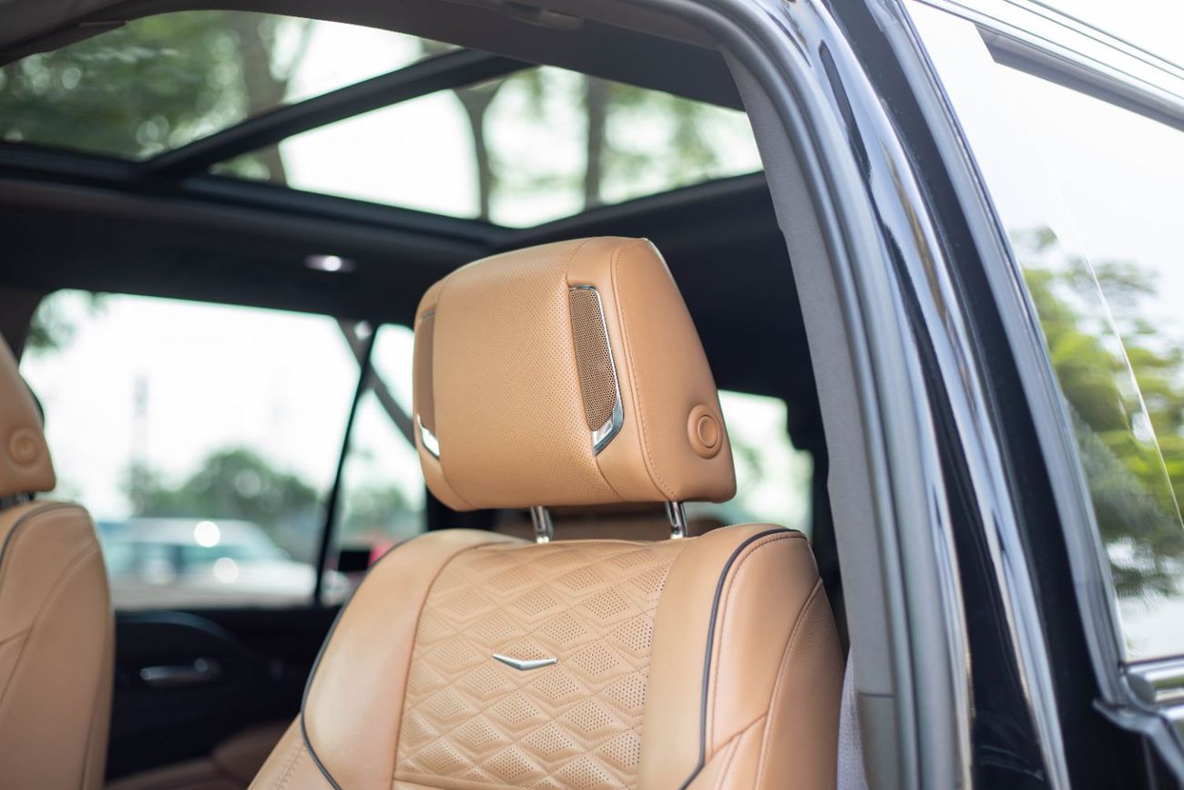 Cadillac Escalade Sport Platinum 6.2L AWD