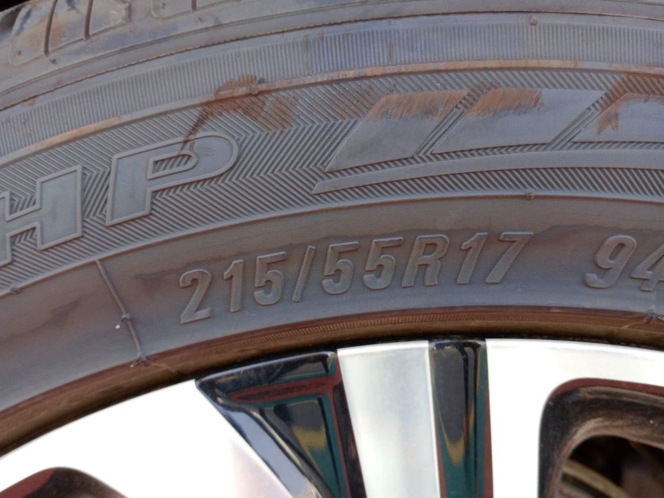 MG ZS MG ZS 2025  luxury 1.5L Petrol SUV FWD silver  color