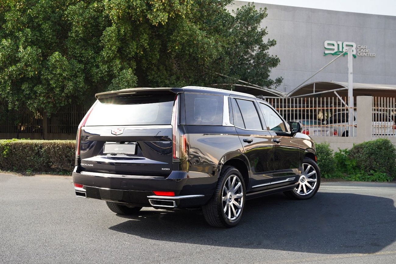 كاديلاك إسكالاد Premium Luxury Platinum 6.2L AWD