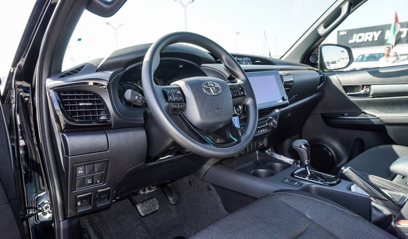 تويوتا هيلوكس Adventure 4.0L V6